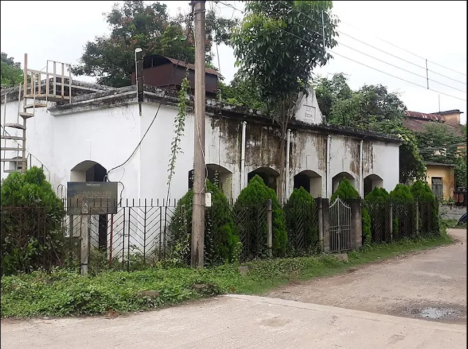 গ্রেস কটেজ: স্মৃতির আলো-অন্ধকারে নজরুল